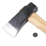 Anika "Leshiy" Axt mit Lederscheide